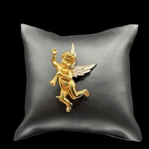 Angel Brooch Gold Tone Cherub Blowing Horn Pin Vintage Holiday Christmas Butler